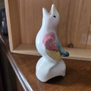 Lovely Vintage Colorful Piebird